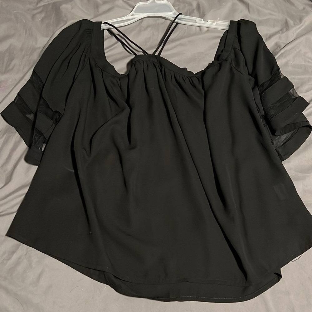 Black/Cross Straps/Off the Shoulder